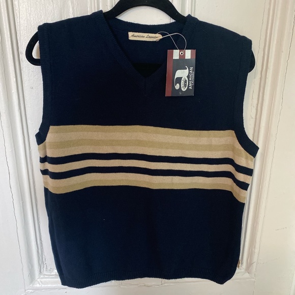 NWT NAVY AND CREAM STRIPED SWEATER VEST - Picture 1 of 2